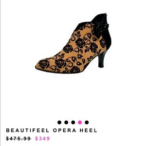 NWT Beautifeel Opera Heel in Nude/Black